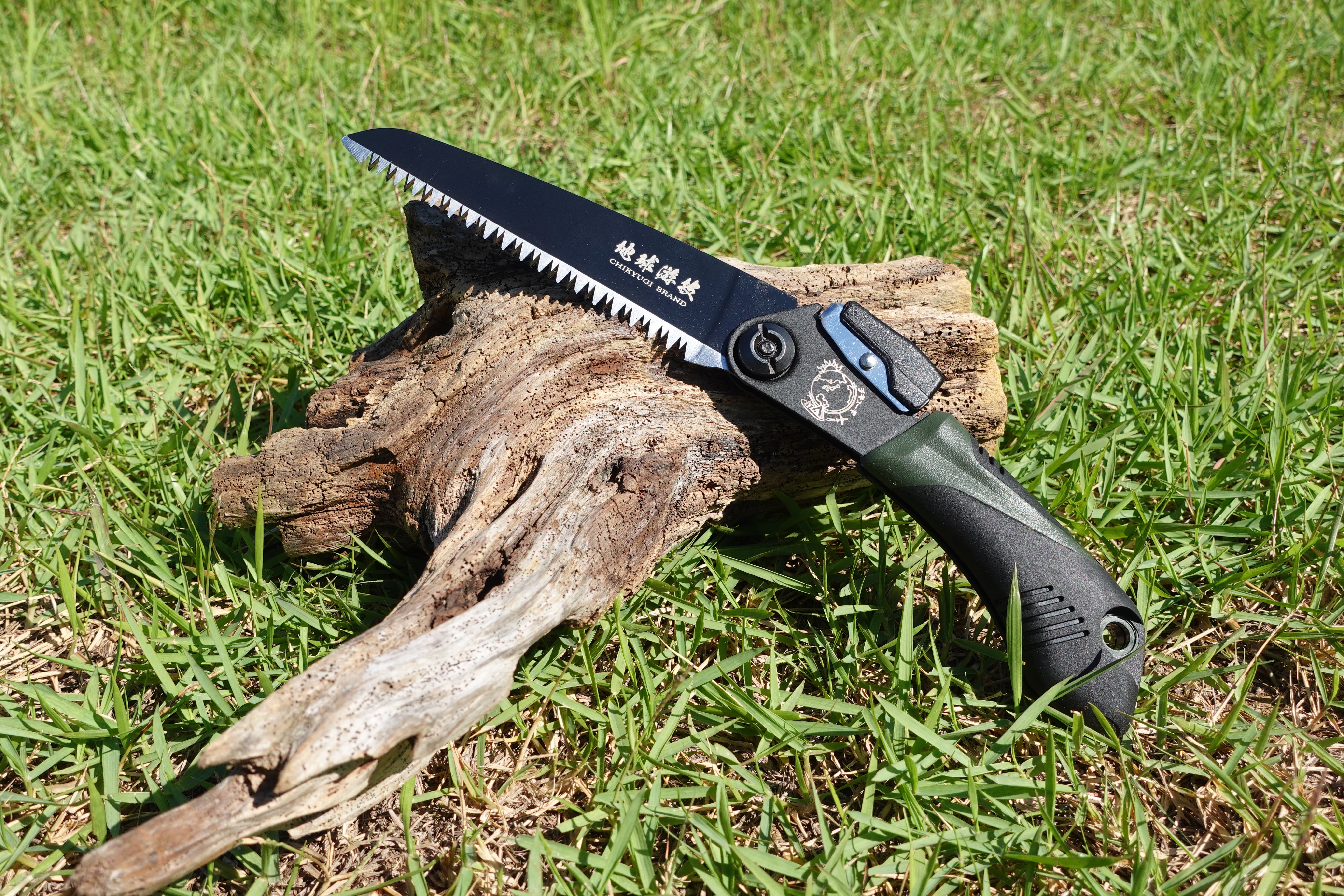 折り込み式ノコギリ「BLACK JAWS」万能目 130mm/210mm チキューギ