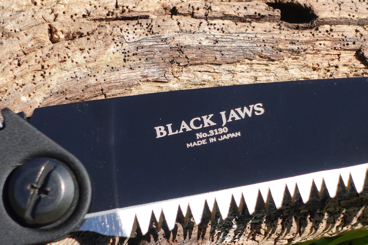 折り込み式ノコギリ「BLACK JAWS」万能目 130mm　チキューギ＆サボテンコラボ 鋸