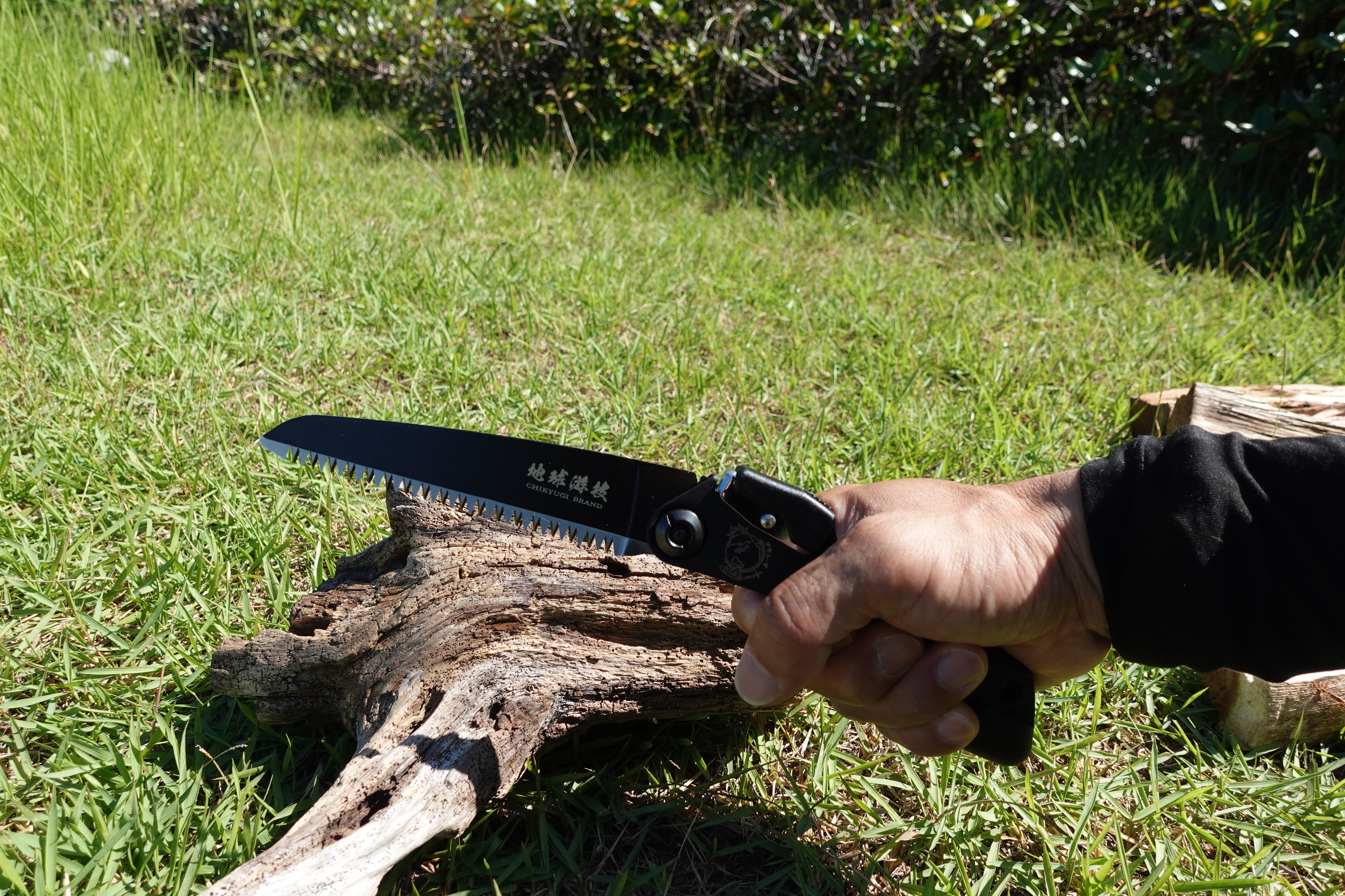 折り込み式ノコギリ「BLACK JAWS」万能目 130mm/210mm チキューギ